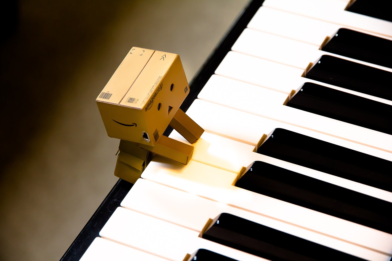 music, keys, white-932097.jpg